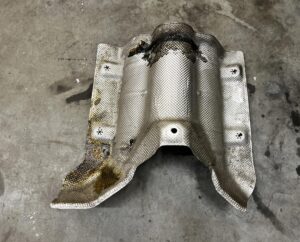 BLACHA OSŁONA TERMICZNA RANGE ROVER VELAR L560 2.0D