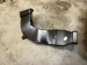 WLOT DOLOT KANAŁ POWIETRZA PRAWY CITROEN C4 GRAND PICASSO II