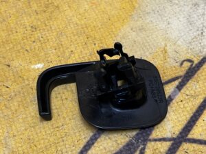 OSŁONA ZAŚLEPKA CIĘGNA KANAPY LEWY TYŁ DACIA SANDERO STEPWAY III 2023R