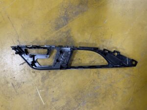 PANEL RAMKA DEKOR DRZWI LEWY PRZÓD INFINITI Q30