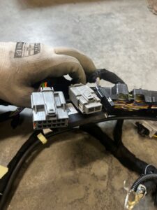 GŁÓWNA WIĄZKA INSTALACJA WNĘTRZA KABINY FORD BRONCO 2.7 V6 ECOBOOST 21-