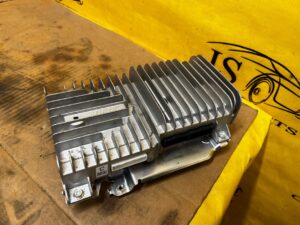 WZMACNIACZ AUDIO BOSE INFINITI Q50