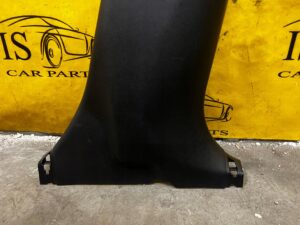 OSŁONA POSZYCIE SŁUPKA B ŚRODKOWA PRAWA PRAWY DOLNA NISSAN LEAF I ZE0