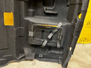 PODŁOGA WYKŁADZINA WNĘKA BAGAŻNIKA MERCEDES E-KLASA W213