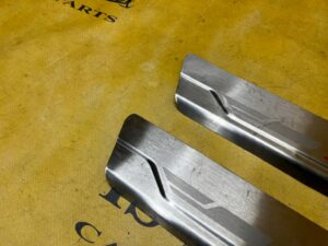 KOMPLET LISTWY LISTWA PROGOWE PROGOWA FORD FIESTA MK8 ST-LINE