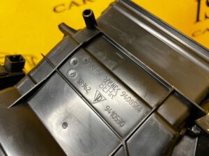 KRATKA NAWIEWU WLOT KANAŁ POWIETRZA PRZÓD LEWY PORSCHE PANAMERA 970 I LIFT