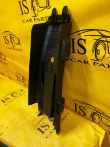 POSZYCIE OSŁONA OBUDOWA SŁUPKA ŚRODKOWEGO B LEWY 4 DRZWI FORD BRONCO 21-