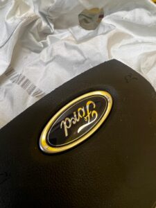 PODUSZKA POWIETRZNA KIEROWNICY WYSTRZELONA FORD ESCAPE MK4 1.5 EB