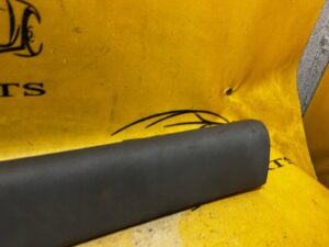 OSŁONA POSZYCIE SŁUPKA A PRZÓD PRAWE PRAWY PORSCHE PANAMERA 970 I LIFT