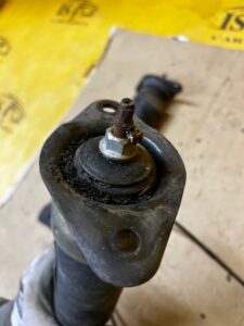 KOMPLET AMORTYZATORY MAGNETYCZNY TYŁ PRAWY LEWY CHEVROLET CORVETTE C5 97-04