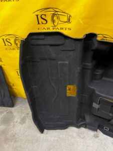 PODŁOGA WYKŁADZINA WNĘKA BAGAŻNIKA MERCEDES E-KLASA W213