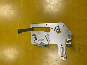 BLACHA MOCOWANIE WSPORNIK UCHWYT FORD KUGA MK2 LEW