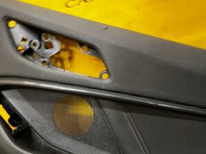 BOCZEK DRZWI TYŁ PRAWY BMW 1 F40