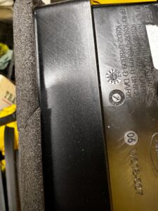 KRATKI NAWIEWY DEKOR CHROM DESKI KONSOLI LR RANGE ROVER EVOQUE II L551