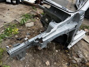 ĆWIARTKA PODŁUŻNICA FARTUCH KIELICH PRZÓD LEWY DACIA SANDERO III STEPWAY