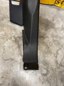 POSZYCIE OSŁONA OBUDOWA SŁUPKA TYŁ C LEWA LEWY AUDI SQ7 Q7 4M0