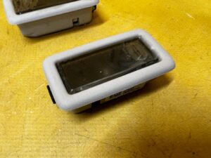 LAMPKA OŚWIETLENIE PODSUFITKI WNĘTRZA LAND ROVER DISCOVERY SPORT V L550