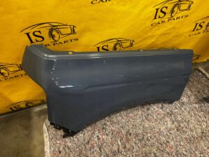 BŁOTNIK TYŁ PRAWY FORD BRONCO 21- AZURE GREY PEARL