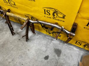 RURA STELAŻ WZMOCNIENIE DESKI BMW F10 F11 F01