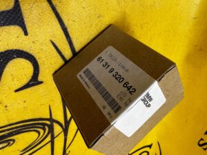 PRZEŁĄCZNIK CENTRALNEGO ZAMKA PRZÓD PRAWY BMW X1 F48 X2 F39 NOWY OEM