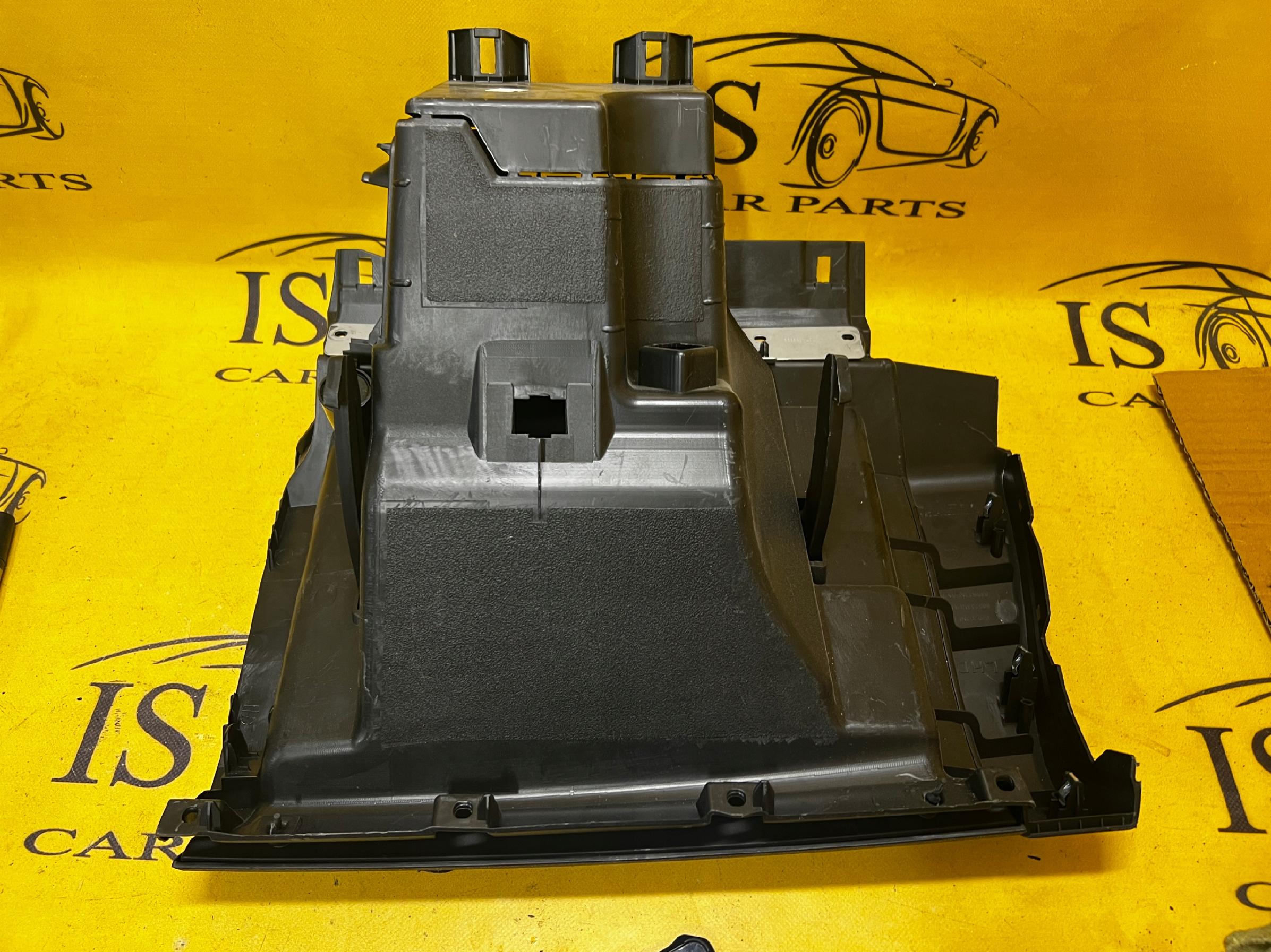 SCHOWEK PASAŻERA DESKI EUROPA NISSAN LEAF ZE0 I