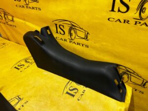 POSZYCIE OSŁONA SŁUPKA ŚRODKOWEGO B PRAWY CHEVROLET CORVETTE C5 97-04