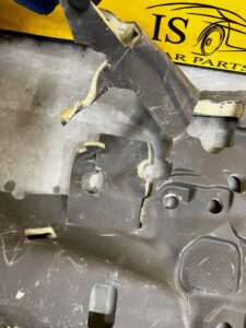 WYGŁUSZENIE GRODZI LAND ROVER DISCOVERY SPORT L550