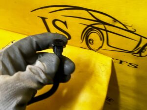 KOMPLET DYSZE SPRYSKIWACZE SZYBY PRZÓD PEUGEOT 308 II T9