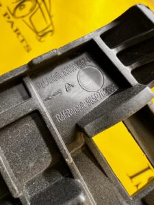 OSŁONA MOCOWANIE KURTYNY RENAULT MEGANE IV HB