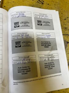 ETUI KSIĄŻKA INSTRUKCJA OBSŁUGI SERWISOWA HOLANDIA TOYOTA HILUX VIII 8