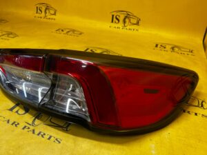 KOMPLET LAMPY LAMPA TYŁ PRAWY PRAWA LEWY LEWA FORD ESCAPE MK4 USA