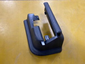 OSŁONA PROWADNICY SZYNY FOTELA MERCEDES INFINITI