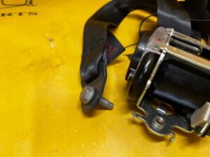 WYSTRZELONY PAS BEZPIECZEŃSTWA PRZÓD LEWY PEUGEOT 308 II T9 EU