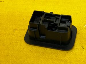 OSŁONA ZAŚLEPKA MASKOWNICA RANGE ROVER VELAR L560