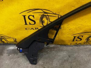 LISTWA RAMKA SZYBY DRZWI PRZÓD PRAWA PRAWY INFINITI M25 M35 M37 M45 M56 Q70