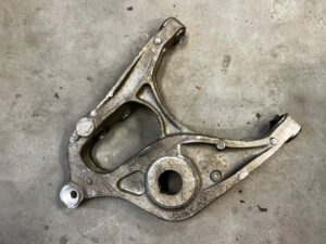 WAHACZ TYŁ TYLNY LEWY MERCEDES GL X166