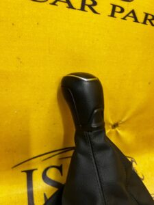 GAŁKA WYBIERAK LEWAREK MIESZEK MECHANIZM ZMIANY BIEGÓW MANUAL SKODA SCALA