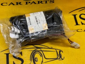 POPIELCZNIKA KONSOLI SRODKOWEJ BMW 5 F10 F11 NOWA OEM