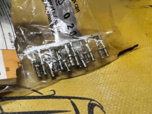 18 X OKRĄGŁA TULEJKA WTYKOWA 2.5 0,5-1,0MM² NOWA OEM