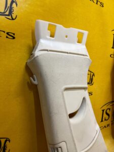 OSŁONA POSZYCIE TAPICERKA SŁUPKA B LEWA AUDI A8 D4