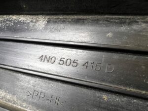 OSŁONA NAKŁADKA WAHACZA TYŁ LEWY AUDI A8 D5