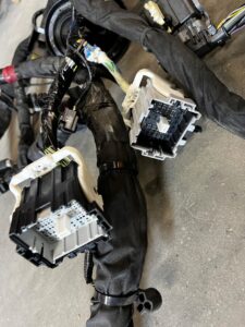 WIĄZKA INSTALACJA SILNIKA FORD EXPLORER VI MK6 3.0 V6 PHEV HYBRID