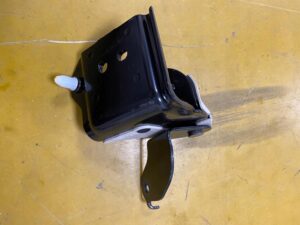 MOCOWANIE WSPORNIK ZAWIAS KANAPY TYŁ INFINITI Q50