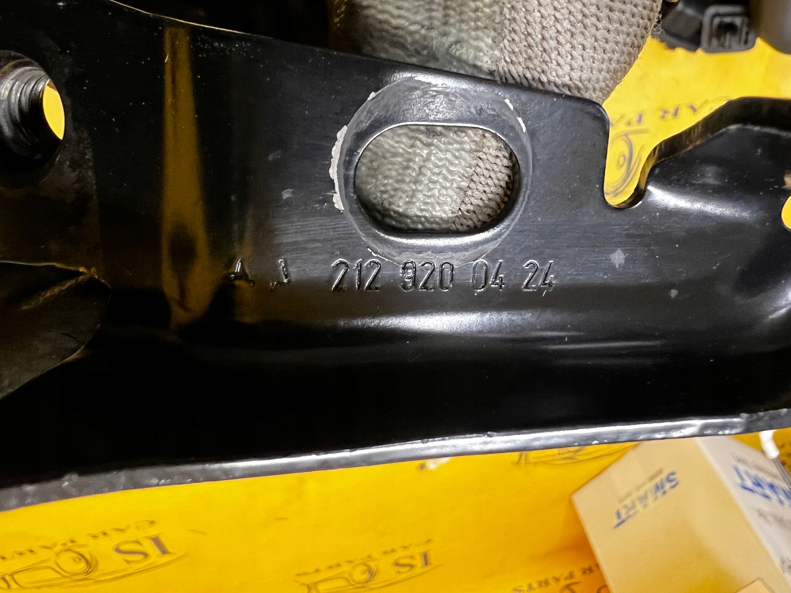 MOCOWANIE UCHWYT OPARCIA TYŁ PRAWY MERCEDES CLS W218 E W212