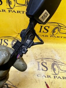 ZAPINKA PASA BEZPIECZEŃSTWA PRAWY TYŁ BMW 5 G30