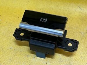 PRZYCISK HAMULCA RĘCZNEGO CITROEN C4 GRAND PICASSO II