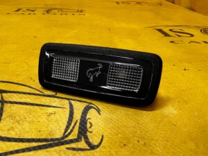 LAMPKA OŚWIETLENIE WNĘTRZA BAGAŻNIKA FORD BRONCO 21-