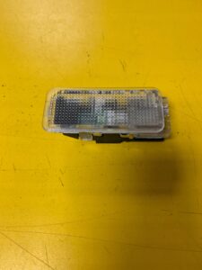 LAMPKA LED OŚWIETLENIE KABINY PEUGEOT 3008 II 5008