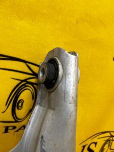 WAHACZ TYLNY TYŁ FORD ESCAPE MK4