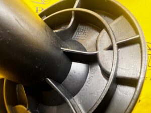 ŚRUBA MOCOWANIE KOŁA ZAPASOWEGO MERCEDES GL X166